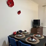 Private Main Door Two Bedrooms Διαμέρισμα