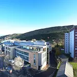 2-bedroom With Free Parking And Stunning Views 아파트