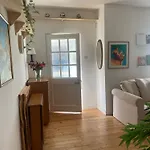 Apartment 2 Bed With Garden Near Centre & Beach, Free Parking