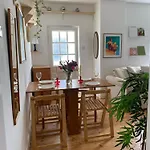 2 Bed With Garden Near Centre & Beach, Free Parking Edinburgh