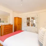 Joivy Gorgeous 2-bed Flat Near Castle Daire *