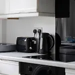 Cosy 2 Bed West End - Easy Public Transport, Minutes From Corn Exchange, Supermarket And Cafe Within Walking Distance Апартаменты *