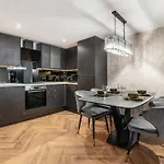 Апартаменты Sovo - Luxury Old Town Design With Fireplace *