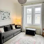 Daire Chic Flat Close To Edinburgh, Airport, & Zoo Edinburgh