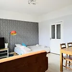 Peaceful Central Accessible Home With Great Amenities& Free Parking Apartament