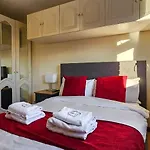 Duddingston 9 Bedroom House -