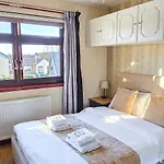 Duddingston 9 Bedroom House - בית נופש אדינבורו