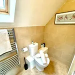 Torwood Townhouse - Superfast Wifi, Contractor Friendly With Free Parking