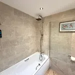 Torwood Townhouse - Superfast Wifi, Contractor Friendly With Free Parking * Edynburg