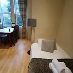Cosy And Modern In Appartement