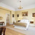 The Townhouse, Leith 아파트호텔 4*