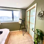 Ocean View Flat With Cozy Vibes *