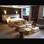 3 John's Place Townhouse
