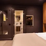 3 John's Place Townhouse 4* Edinburgh