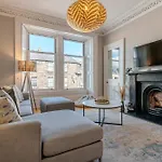 Elegant 2br On Leven St Эдинбург
