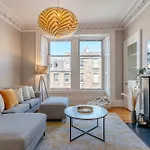 Апартаменты Elegant 2br On Leven St *