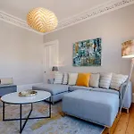Elegant 2br On Leven St