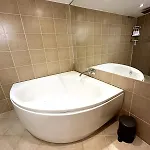 Stylish 2br - Walk To Attraction Эдинбург