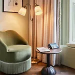 The Hoxton, 4*