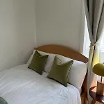 Daire Quiet Garden View 2br Center Near Fringe