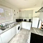 Tatil Evi Kings Luxury - Free Parking And Fast Broadband