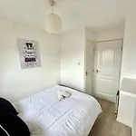 Kings Luxury - Free Parking And Fast Broadband Edinburgh