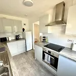 Kings Luxury - Free Parking And Fast Broadband Tatil Evi Edinburgh