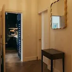 Forth Street Apartman *