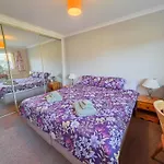 펜션 3 Bedroom Home, Peaceful Garden *