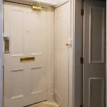 Chic 1bd Flat - Wviews Of Castle! * エディンバラ