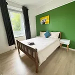Peaceful Accessible With Great Amenities& Free Parking * Edinburgh