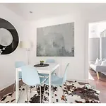 Appartement Elegant Flat In A Serene Neighbourhood *