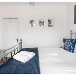 Elegant Flat In A Serene Neighbourhood Edinburgh