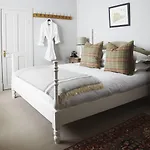 Hotel The Roseate - Small Luxury Of The World 5*