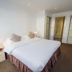 Ocean Serviced Edimburgo