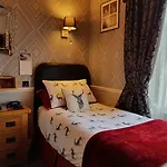 Lauderville 게스트하우스 4*