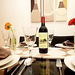 Staycity West End Hotel 4*