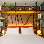 ホテル Ibis Styles St Andrew Square エディンバラ