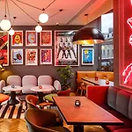 Ibis Styles St Andrew Square ホテル 3*