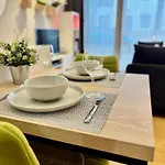 Apartament Heavenly Pad Retreat 300m To With Fast Links To Centre *