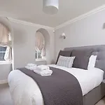 Destiny Scotland - Q-residence *