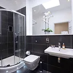 Destiny Scotland - Q-residence