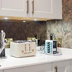 Prime 3 Bed דירה *