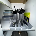 4br Near Airport & Centre Free Parking אדינבורו