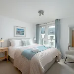 Pass The Keys Spacious Bright Modern Flat * Edynburg