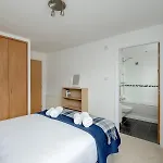 Pass The Keys Spacious Bright Modern Flat * Edynburg