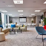 Courtyard By Marriott West