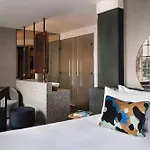 Hotel W
