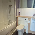 Lägenhet Luxury Boutique Apartment, Free Parking & Gym