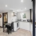 Apartamento Free Parking | Sleeps 4 | 1 Bedroom | Great Area Edimburgo